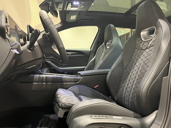 Volkswagen Passat 15 of 29