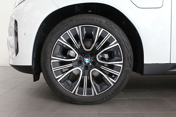 BMW X3 4 of 5