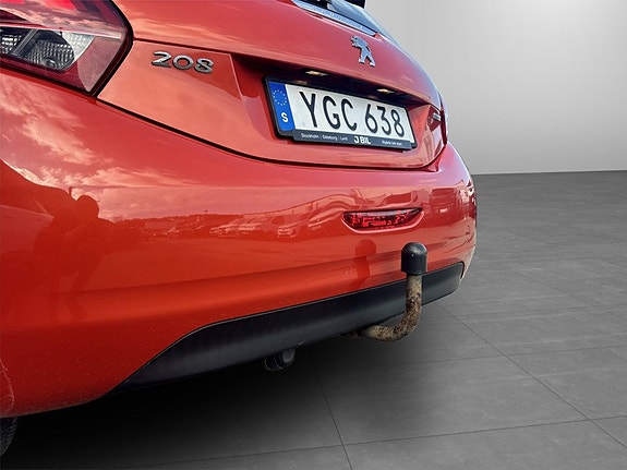 Peugeot 208 15 of 16
