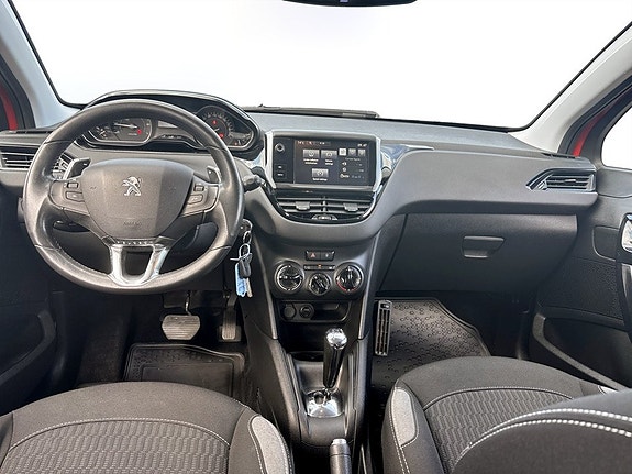 Peugeot 208 6 of 16
