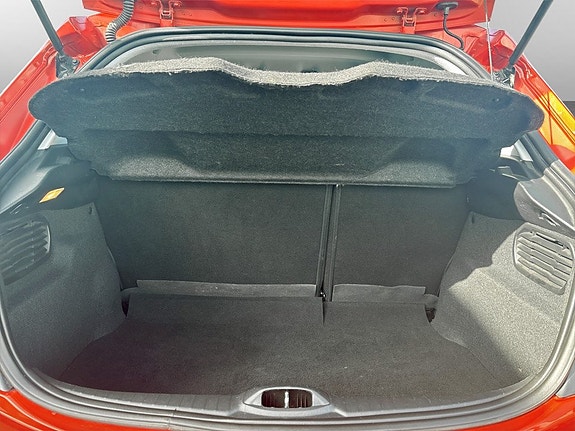 Peugeot 208 16 of 16