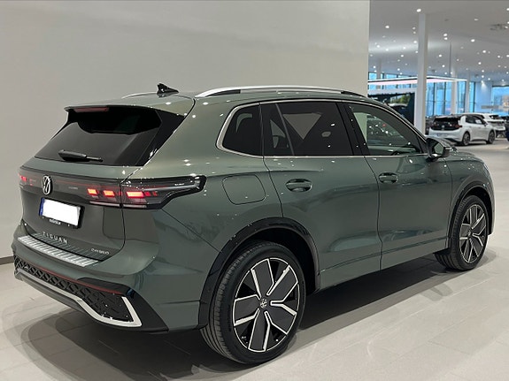 Volkswagen Tiguan 6 of 23