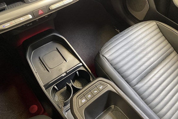 Kia EV4 14 of 20