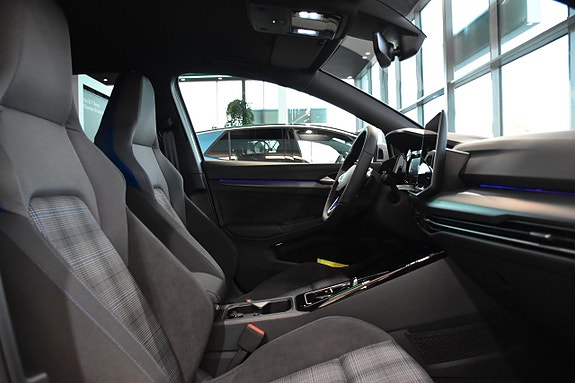 Volkswagen Golf-Serie 21 of 25