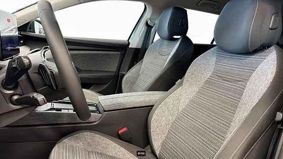 Skoda Superb 5 of 8