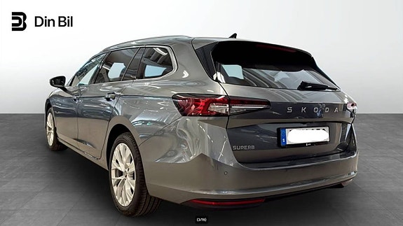 Skoda Superb 3 of 8