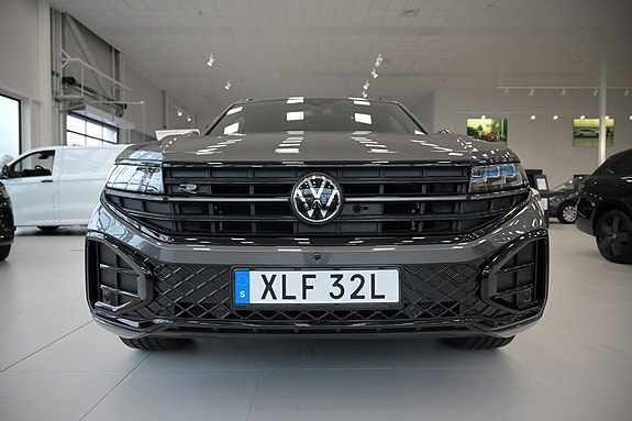 Volkswagen Touareg 7 of 30