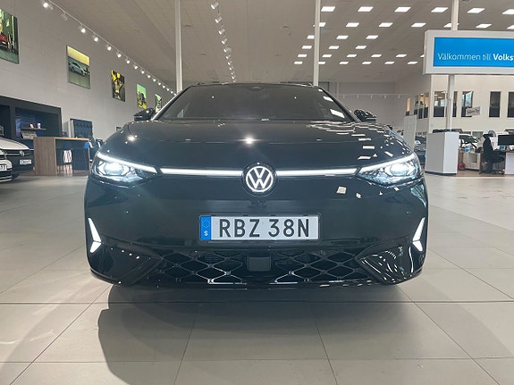 Volkswagen ID.7 4 of 5