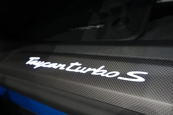 Porsche Taycan Turbo S 5 of 5