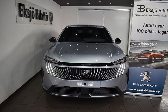 Peugeot e-3008 2 of 5