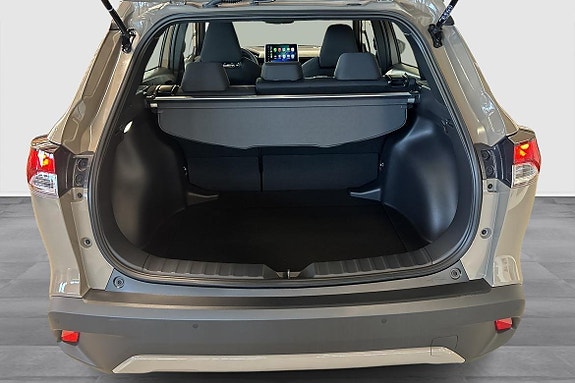 Toyota Corolla Cross 12 of 16