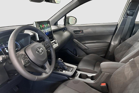 Toyota Corolla Cross 8 of 16