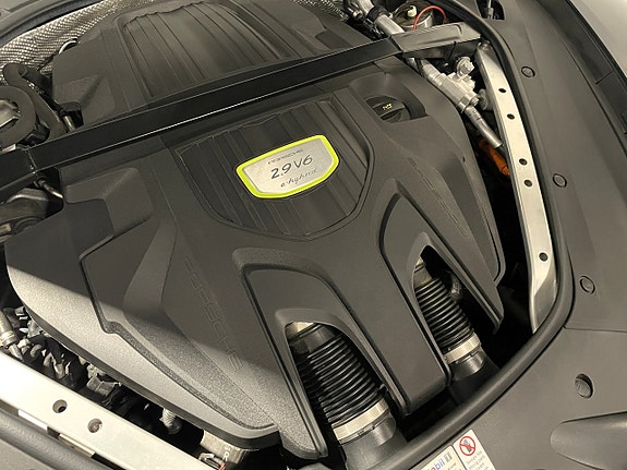 Porsche Panamera 4 22 of 22