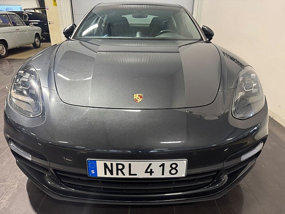 Porsche Panamera 4 8 of 22