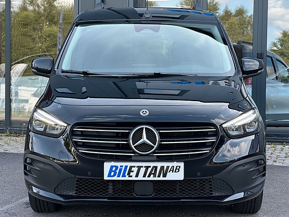 Mercedes-Benz T180 d 3 of 5