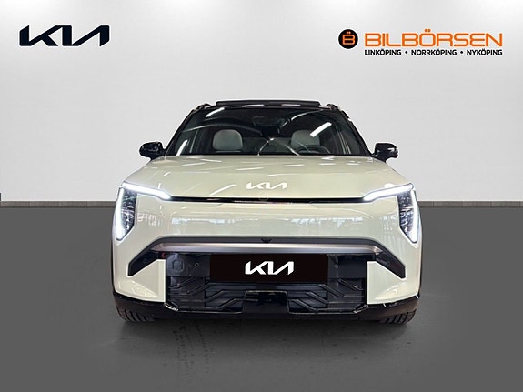 Kia EV3 2 of 22
