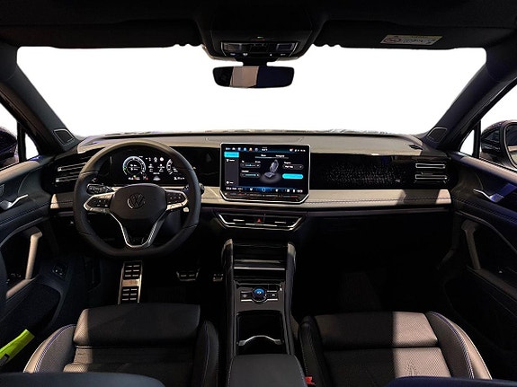 Volkswagen Tiguan 10 of 25