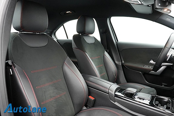 Mercedes-Benz A200 23 of 26