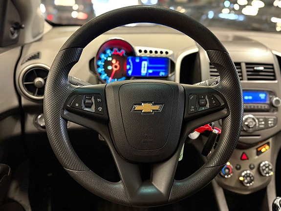 Chevrolet Aveo 12 of 20
