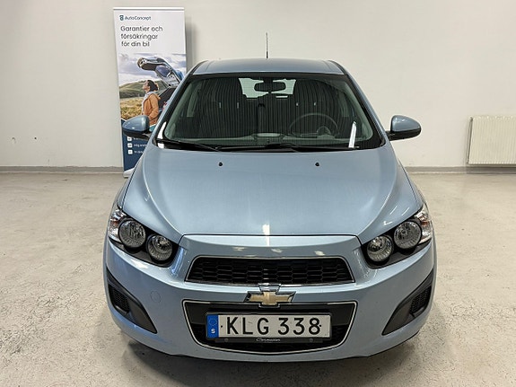 Chevrolet Aveo 2 of 5
