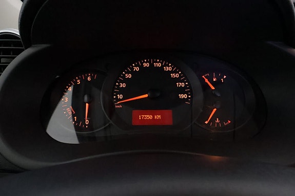Renault Kangoo Express 16 of 18