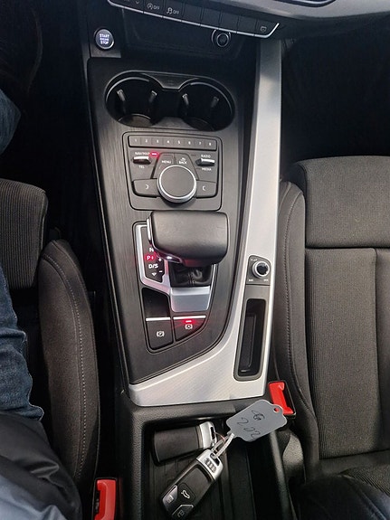 Audi A4 8 of 30