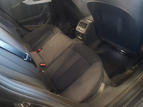 Audi A4 29 of 30