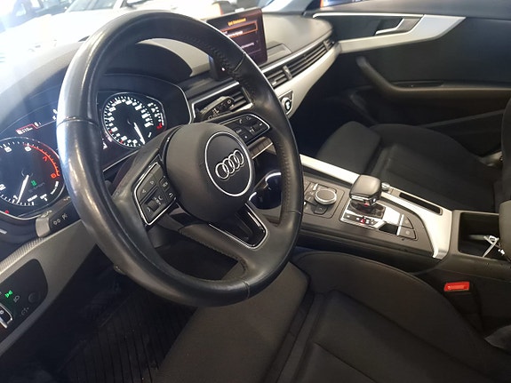 Audi A4 22 of 30