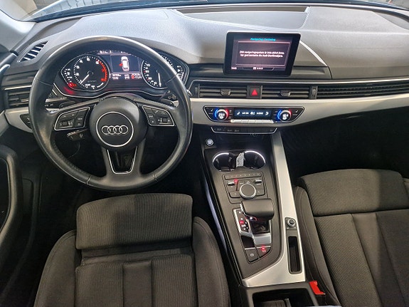 Audi A4 5 of 30
