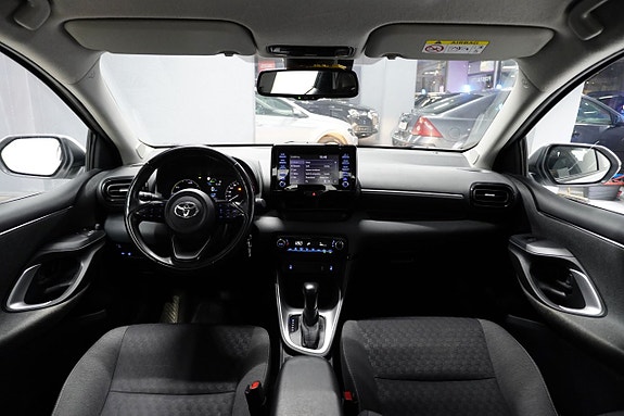 Toyota Yaris 11 of 26