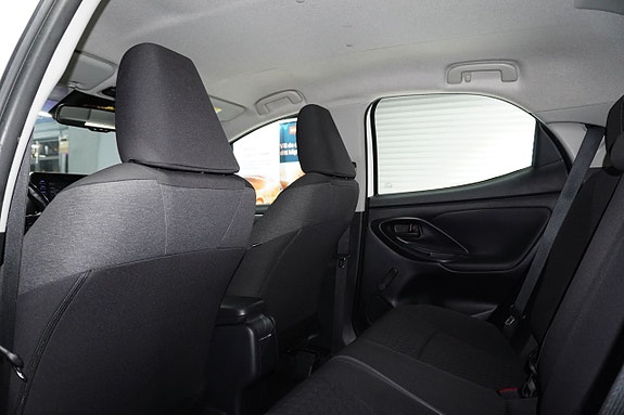 Toyota Yaris 10 of 26
