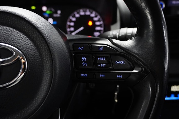 Toyota Yaris 26 of 26