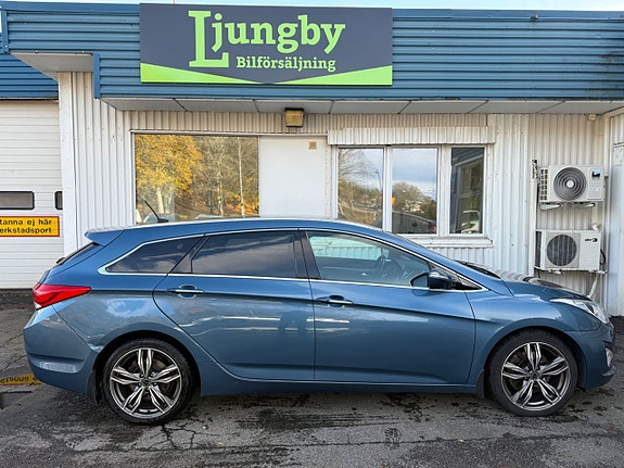 Hyundai i40 2 of 14