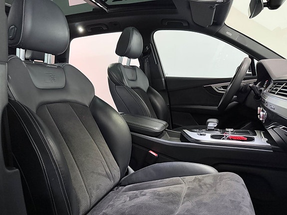 Audi Q7 20 of 29