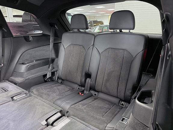 Audi Q7 11 of 29