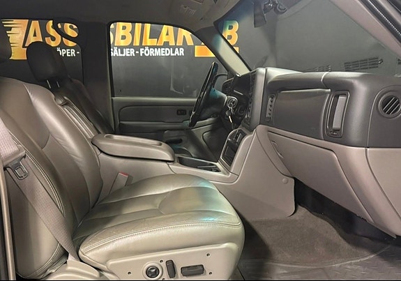 Chevrolet Avalanche 20 of 21