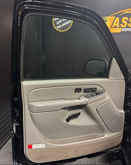 Chevrolet Avalanche 12 of 21