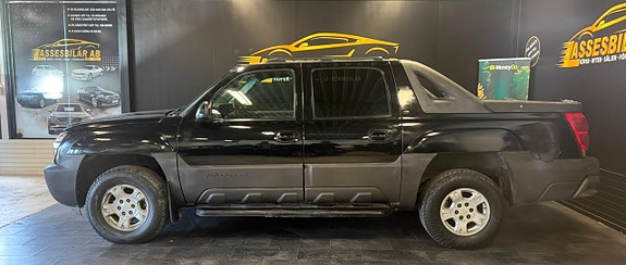 Chevrolet Avalanche 7 of 21