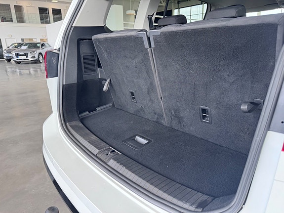 Volkswagen Touran 7 of 20