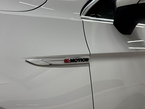 Volkswagen Passat 9 of 22