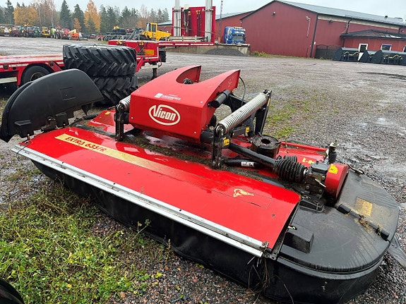 Nu demonteras Vicon 635FR slåtterkross