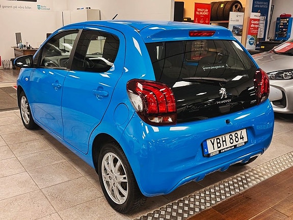 Peugeot 108 2 of 5