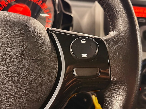 Peugeot 108 11 of 17
