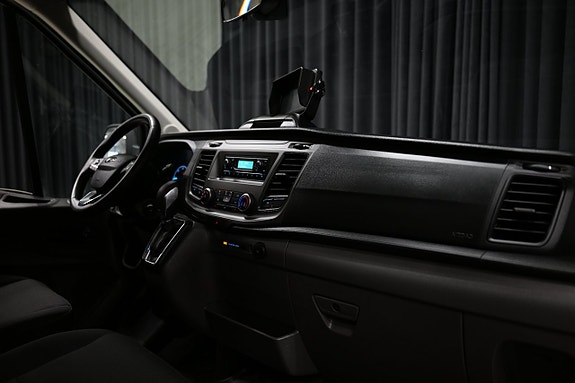 Ford Transit 27 of 29