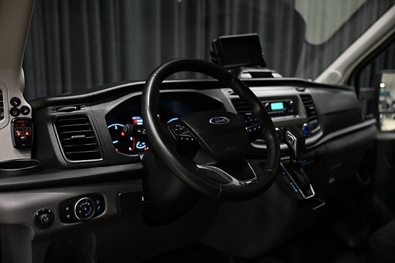 Ford Transit 16 of 29