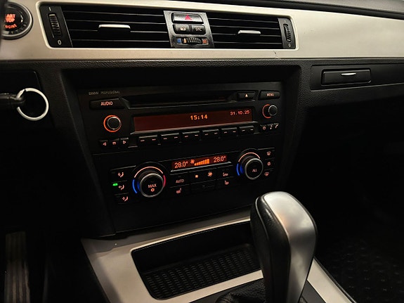 BMW 320 17 of 22
