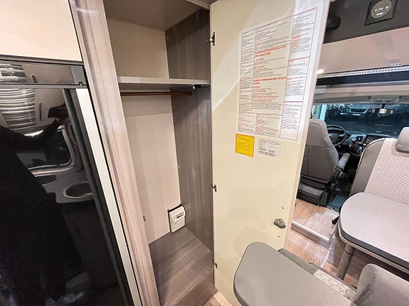 Hobby Optima on tour T65 / Taksäng / Våningssäng / 6bältad / 17 of 21