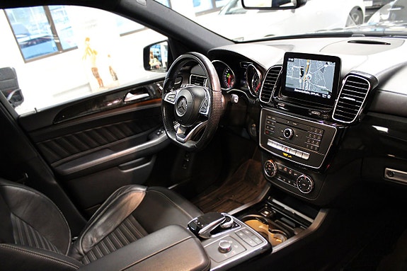 Mercedes-Benz GLS350 d 12 of 18