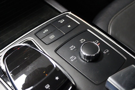 Mercedes-Benz GLS350 d 18 of 18