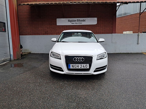 Audi A3 2 of 14